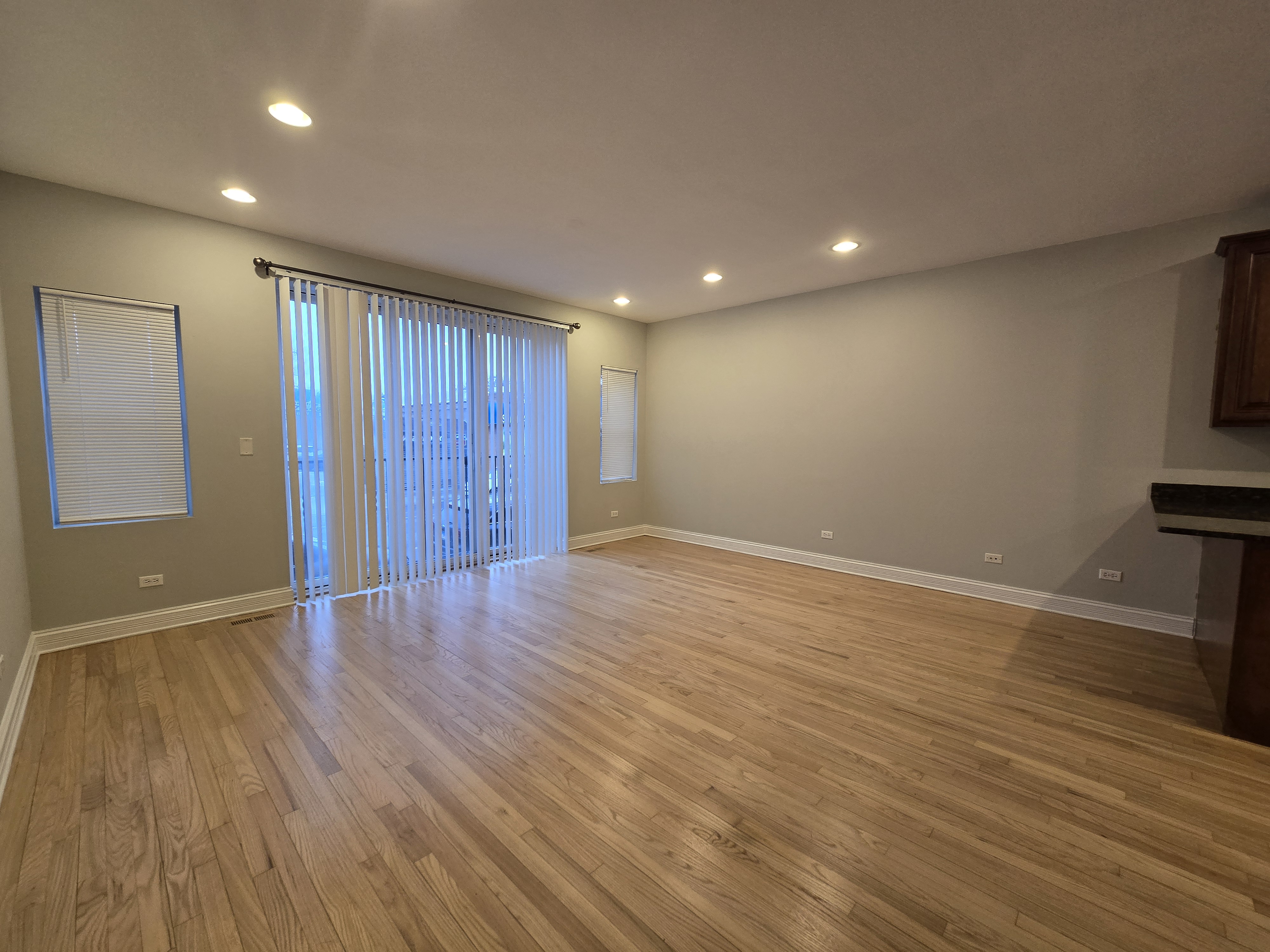 3829-31 N. Kedzie Ave. 3829-31 N. Kedzie Ave., Chicago, IL 60618 Irving Park - Leasing by Cross Street